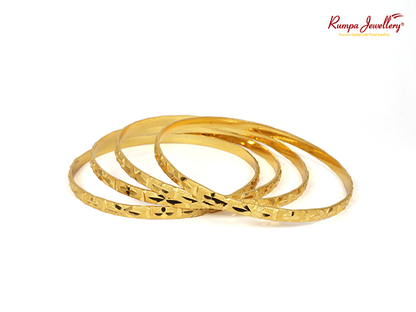 Four pieces Bangles