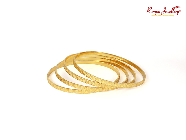 Four pieces Bangles