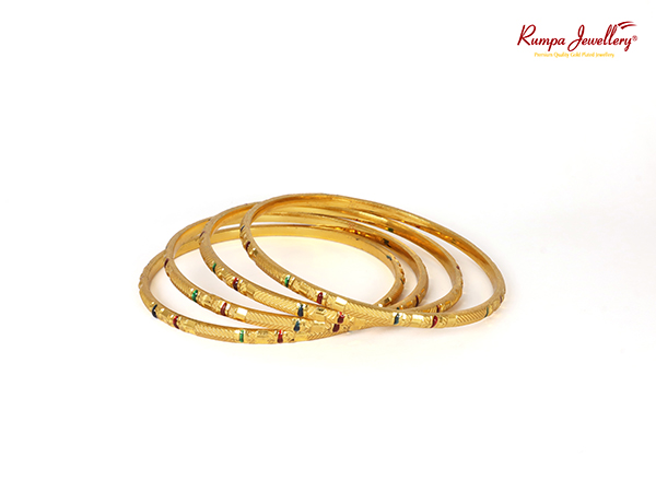 Four pieces Bangles