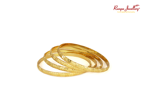 Four pieces Bangles