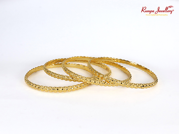 Four pieces Bangles