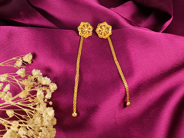 Sui Dhaga Earrings