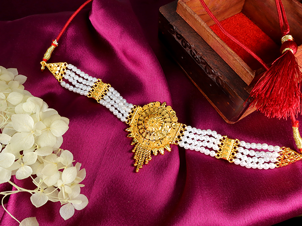 Choker Neckpiece