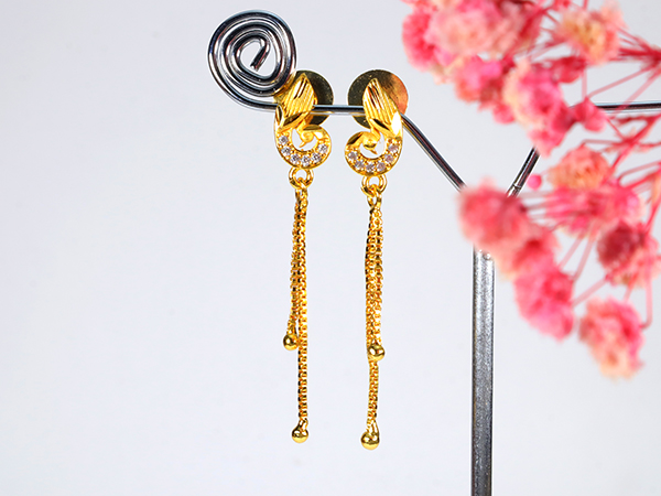 Sui Dhaga Earrings