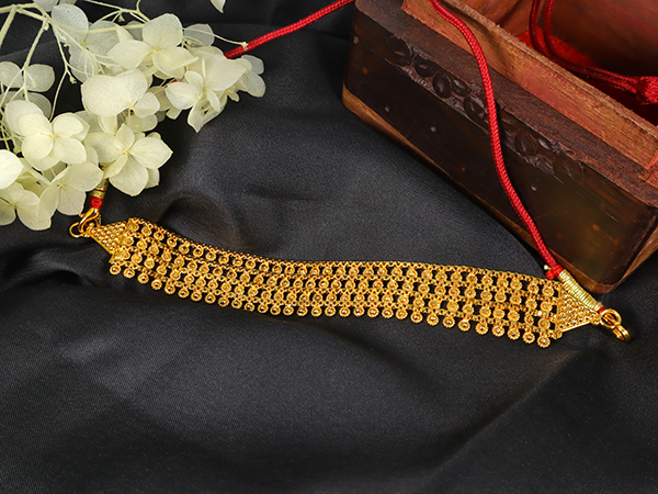 Choker Neckpiece