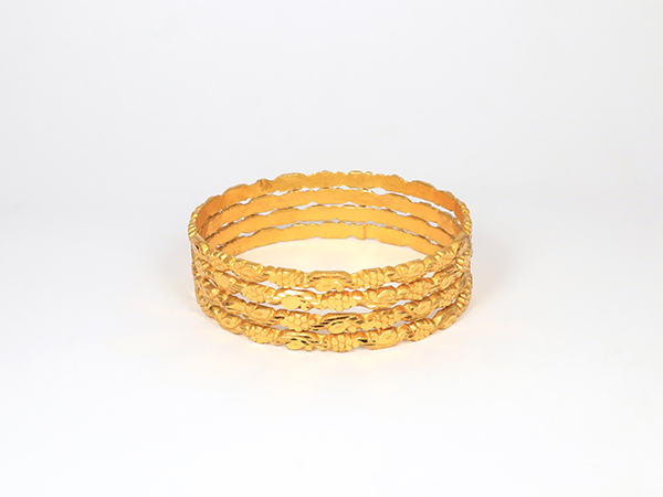 Four pieces Bangles