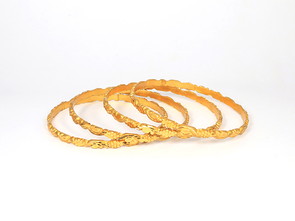 Four pieces Bangles