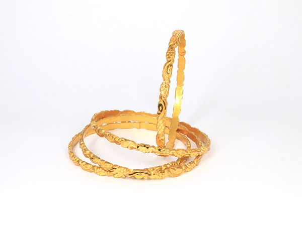 Four pieces Bangles