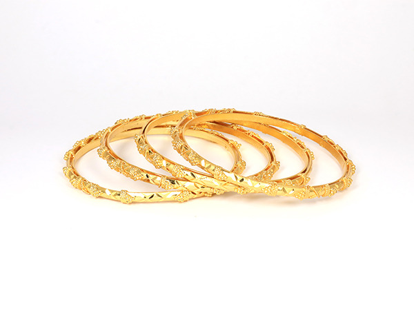 Four pieces Bangles