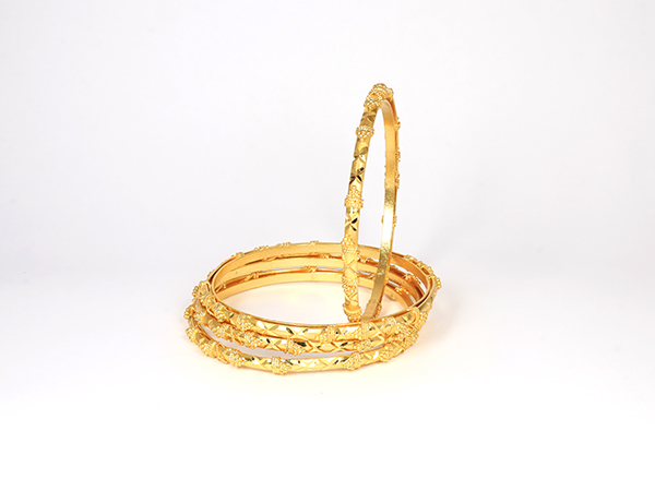 Four pieces Bangles