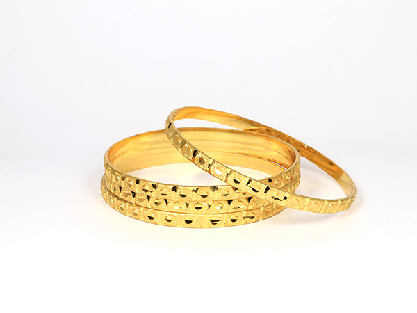 Four pieces Bangles