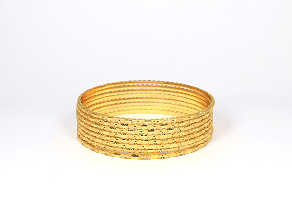 Four pieces Bangles