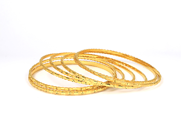 Four pieces Bangles