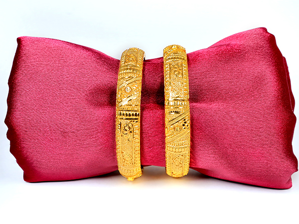 Two pieces Bangles