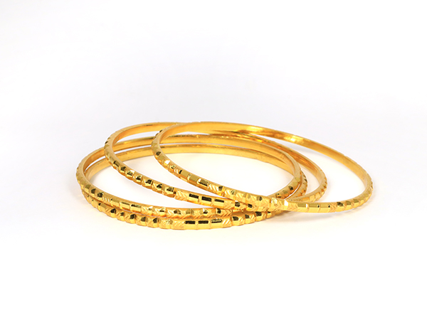 Four pieces Bangles