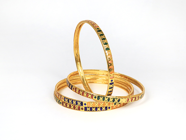 Four pieces Bangles