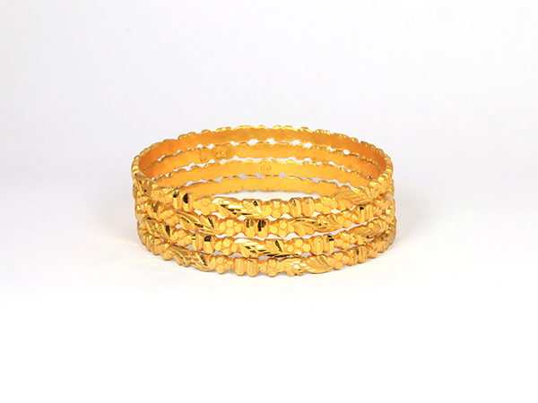 Four pieces Bangles