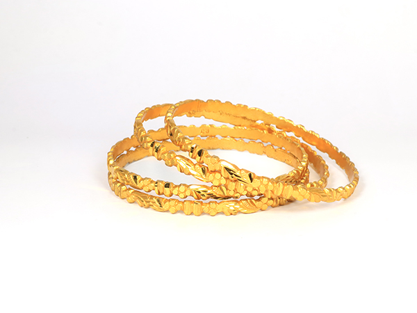 Four pieces Bangles