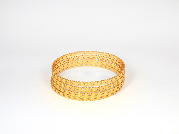 Four pieces Bangles