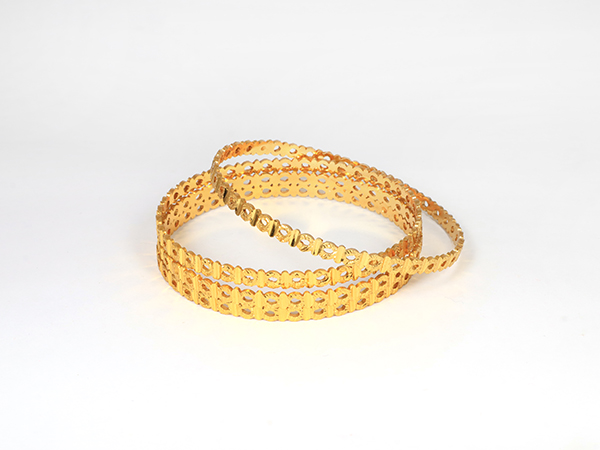 Four pieces Bangles