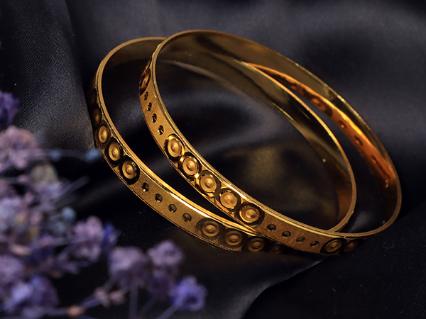 Two pieces Bangles