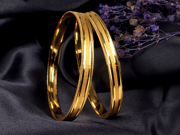 Two pieces Bangles