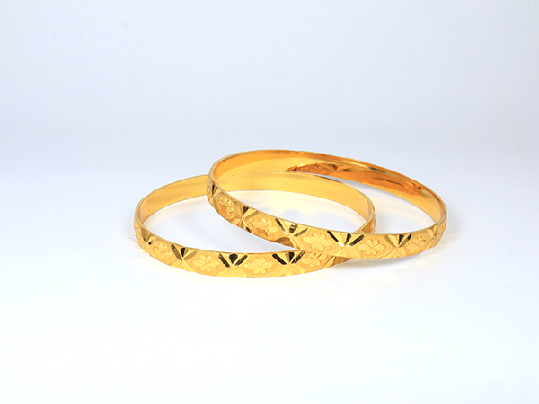 Two pieces Bangles