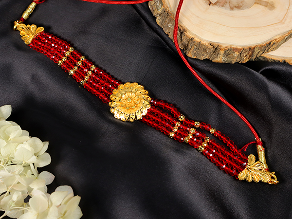 Choker Neckpiece