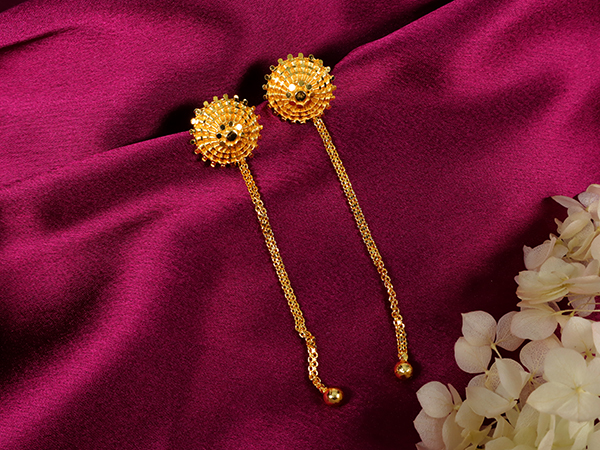 Sui Dhaga Earrings