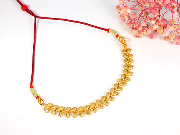 Choker Neckpiece