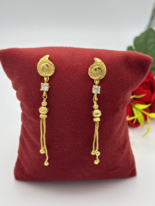 Sui Dhaga Earrings