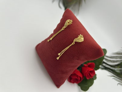 Sui Dhaga Earrings